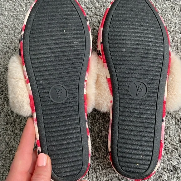 Victoria Secret Slippers - Picture 4 of 4